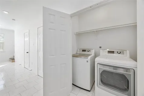 7710 Independence Street A Houston TX 77051