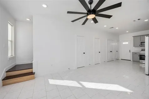 7710 Independence Street A Houston TX 77051
