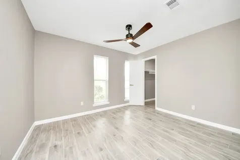 16222 Forest Bend Avenue Friendswood TX 77546