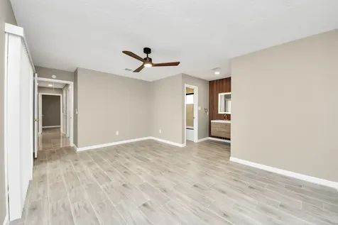 16222 Forest Bend Avenue Friendswood TX 77546