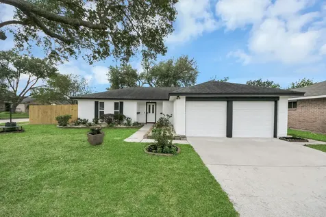 16222 Forest Bend Avenue Friendswood TX 77546