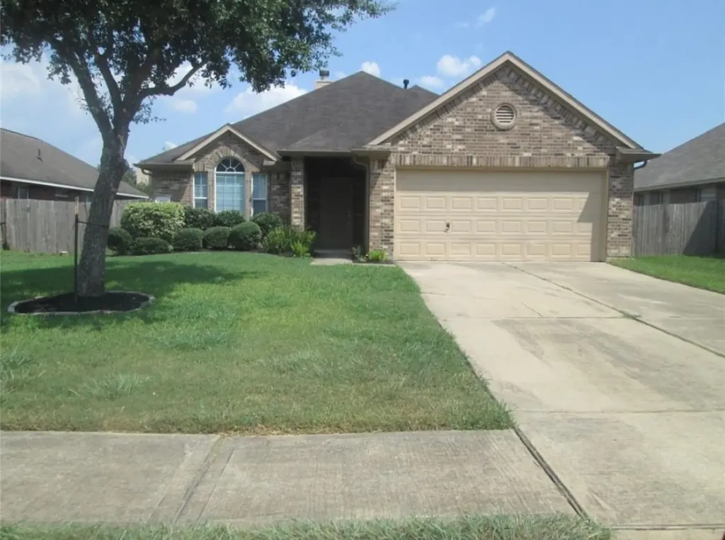 4015 East Teal Estates Circle Fresno TX 77545