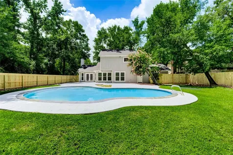 1904 Nursery Road The Woodlands TX 77380