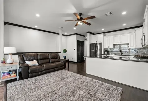 4514 Boulevard Street Bacliff TX 77518