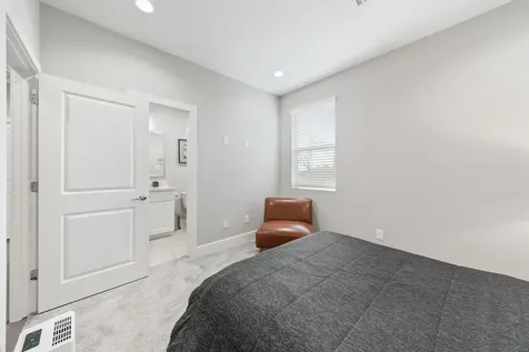 4032 Buck Street A Houston TX 77020