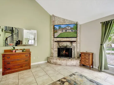 5521 Winding Brook Drive Dickinson TX 77539