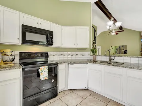 5521 Winding Brook Drive Dickinson TX 77539