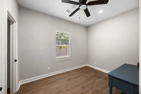 4103 New Orleans Street Houston TX 77020