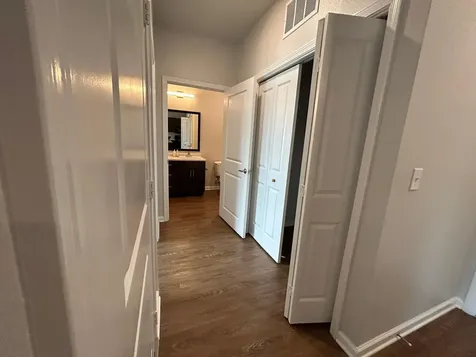 2136 W 34th Street 124 Houston TX 77018