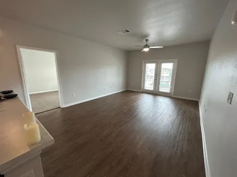 2136 W 34th Street 124 Houston TX 77018