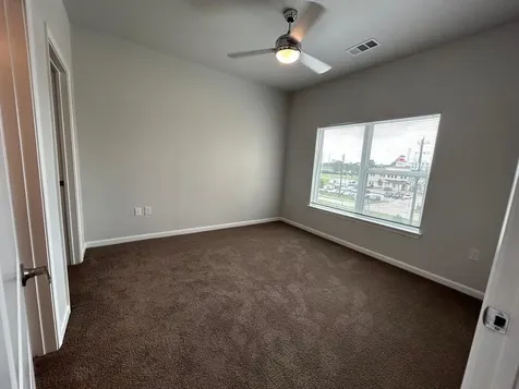 2136 W 34th Street 124 Houston TX 77018