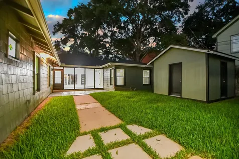 3702 Charleston Street Houston TX 77021
