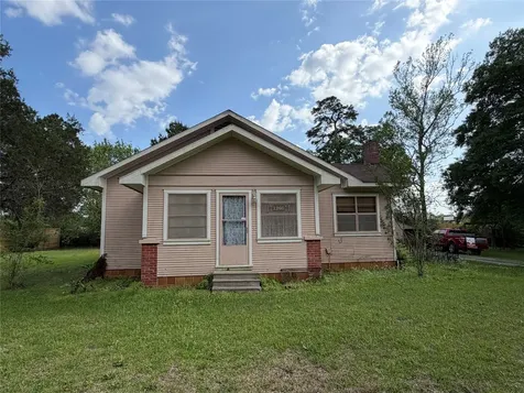 1260 E Avenue L Silsbee TX 77656