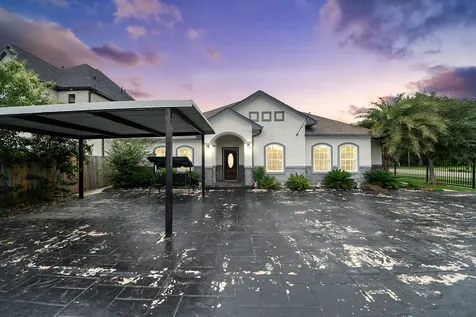 1202 Niagara Street Houston TX 77051