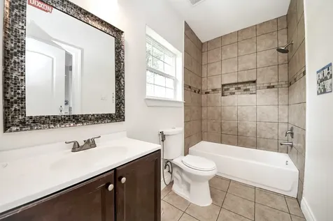 1202 Niagara Street Houston TX 77051