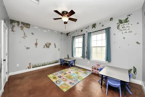 1202 Niagara Street Houston TX 77051
