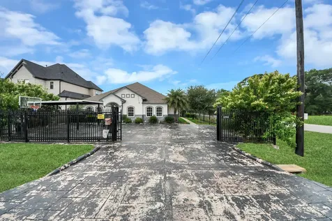 1202 Niagara Street Houston TX 77051