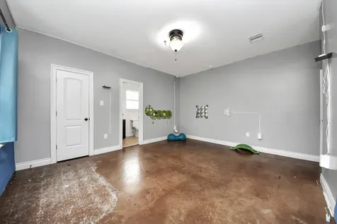 1202 Niagara Street Houston TX 77051