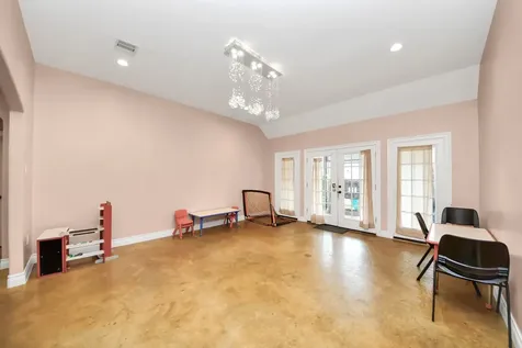1202 Niagara Street Houston TX 77051