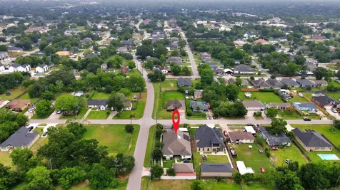 1202 Niagara Street Houston TX 77051