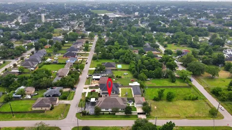 1202 Niagara Street Houston TX 77051