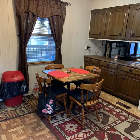 220 Acorn Livingston TX 77351