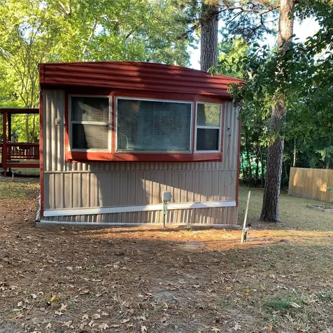 220 Acorn Livingston TX 77351