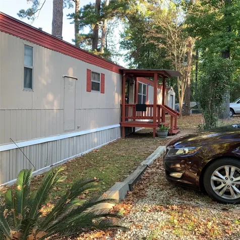 220 Acorn Livingston TX 77351
