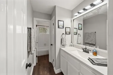 10622 Alderford Court Houston TX 77070