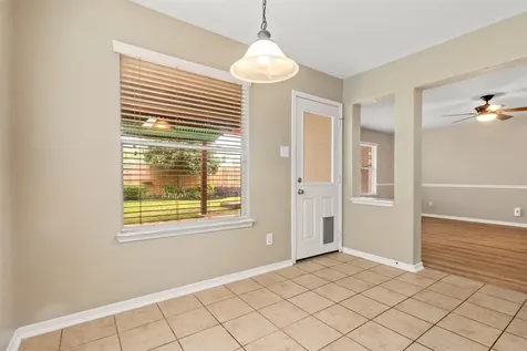 6113 Larrycrest Drive Pearland TX 77584