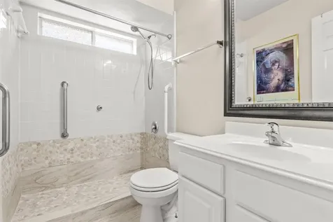 6113 Larrycrest Drive Pearland TX 77584