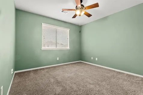 6113 Larrycrest Drive Pearland TX 77584