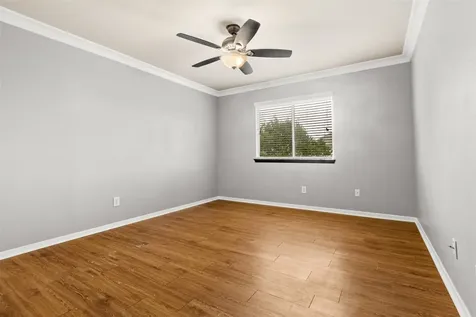 6113 Larrycrest Drive Pearland TX 77584