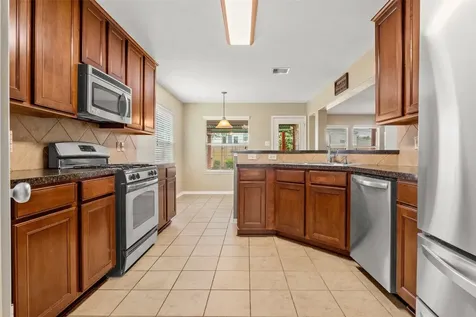 6113 Larrycrest Drive Pearland TX 77584