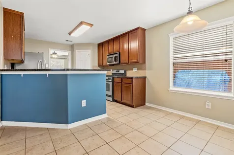 6113 Larrycrest Drive Pearland TX 77584