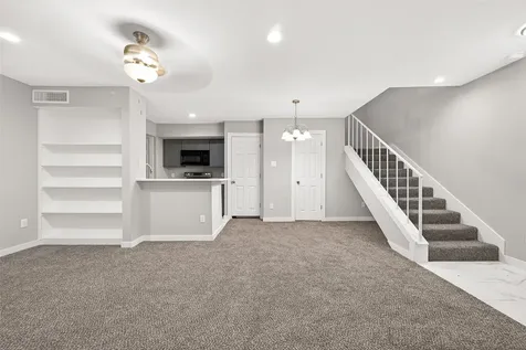 2800 Jeanetta Street 1602 Houston TX 77063