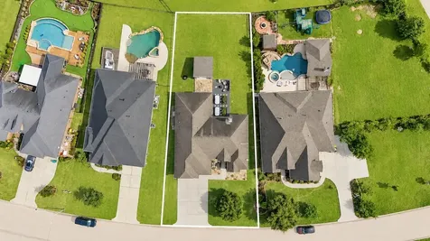 165 Waterstone Drive Montgomery TX 77356