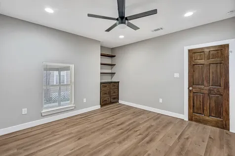 430 N Hutcheson Street Houston TX 77003