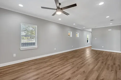 430 N Hutcheson Street Houston TX 77003