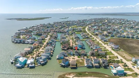 215 Lokai Street Tiki Island TX 77554