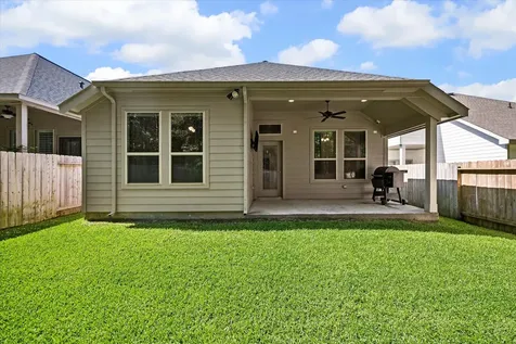 388 Rise Lane Montgomery TX 77316