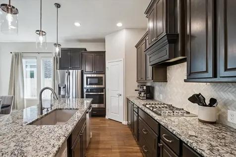388 Rise Lane Montgomery TX 77316