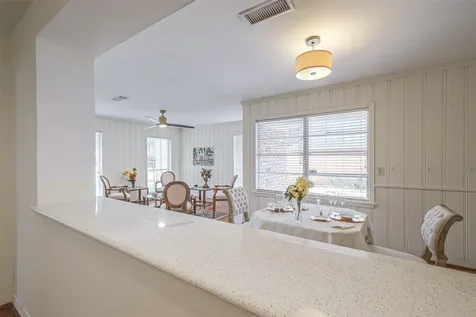 2601 Briarhurst Drive Houston TX 77057