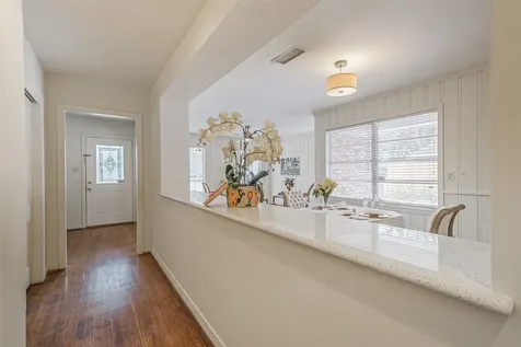2601 Briarhurst Drive Houston TX 77057