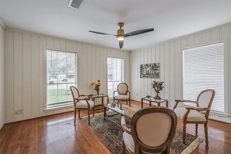 2601 Briarhurst Drive Houston TX 77057