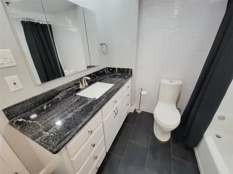 3525 Sage Road 402 Houston TX 77056