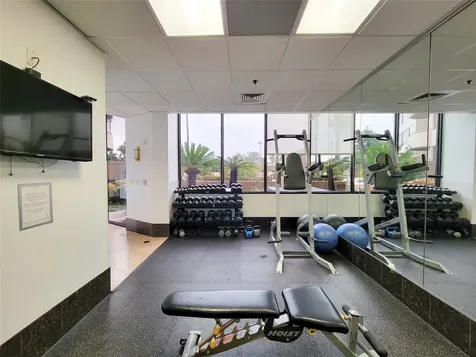 3525 Sage Road 402 Houston TX 77056