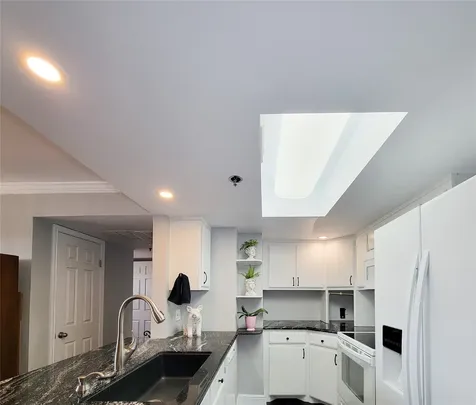 3525 Sage Road 402 Houston TX 77056