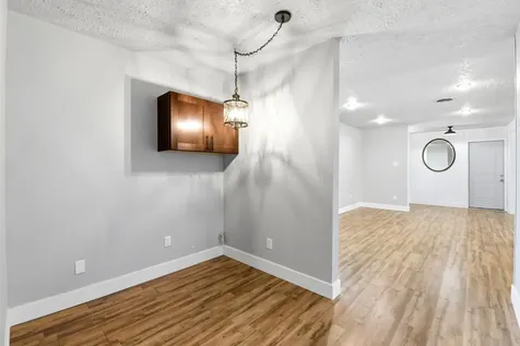 101 W Larkspur Drive Alvin TX 77511