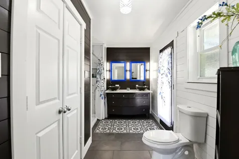 101 W Larkspur Drive Alvin TX 77511